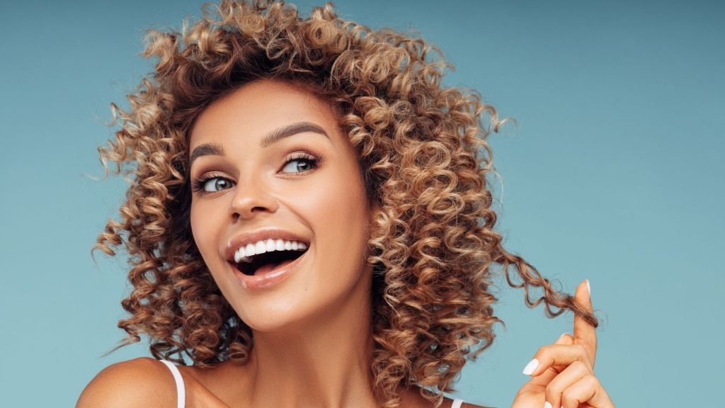 How to Diffuse Curly Hair