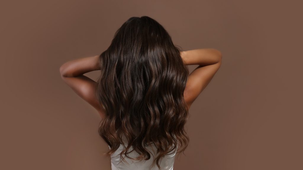 wavy hair